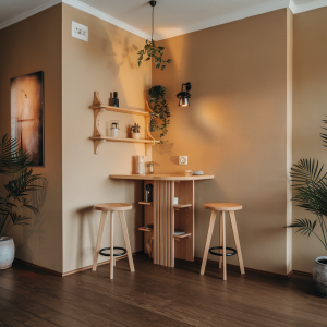 small-bar-tables-perfect-solutions-for-apartments